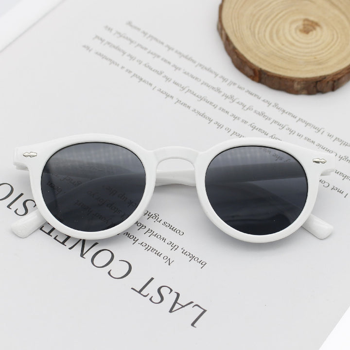 Ladies' Round Sunglasses with Elegant Design Stornfield