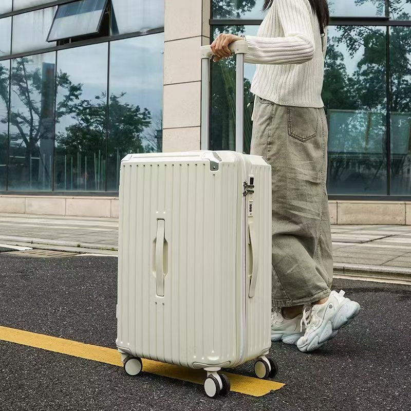 Hard-shell suitcase with ergonomic design and integrated USB port Stornfield