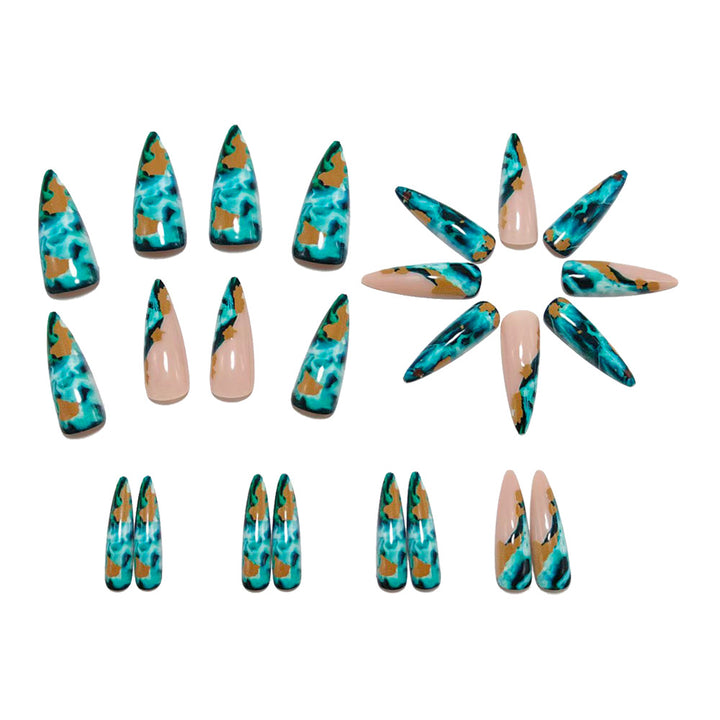 Artificial nails in luxurious marble and gold design Stornfield