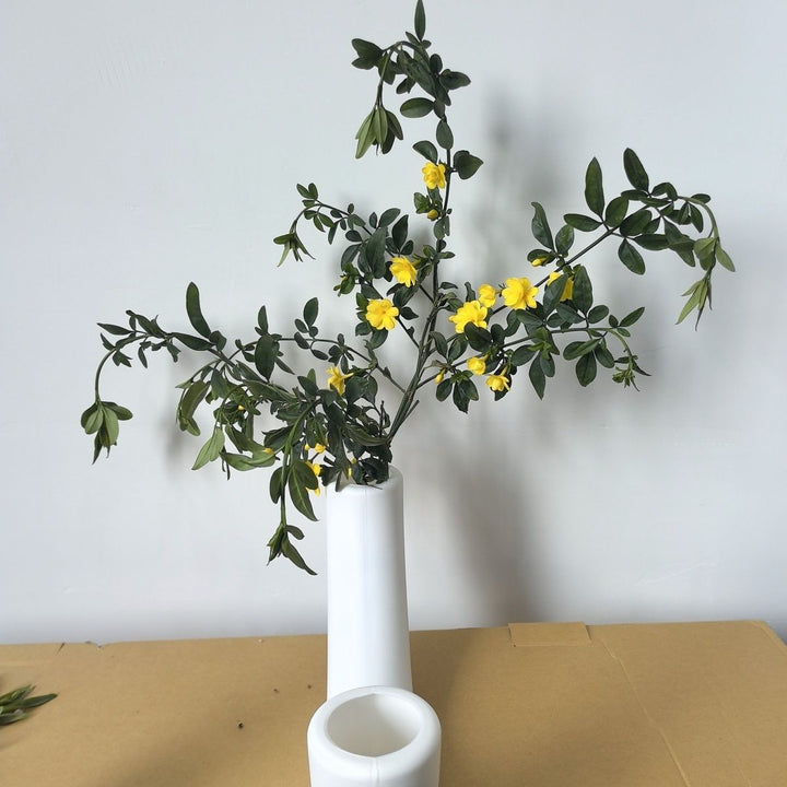 Contemporary Curved Flower Vase Stornfeild