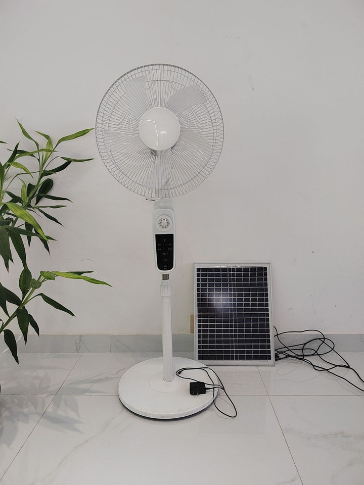 Unisex Solar-Powered Stand Fan with Modern Design and Efficient Air Circulation Stornfield