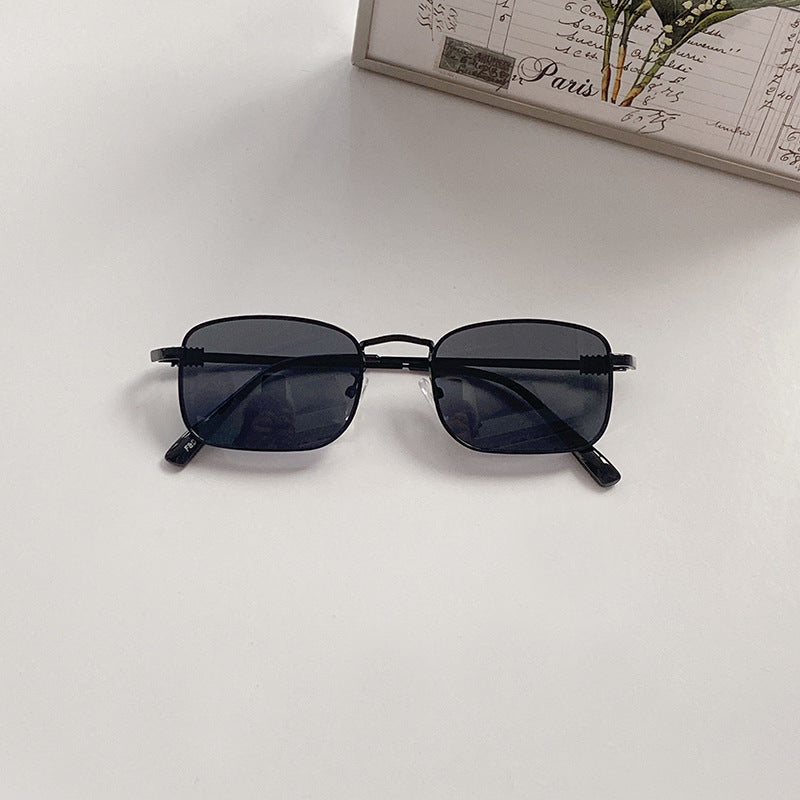 Fashionable glasses with square frame Stornfield