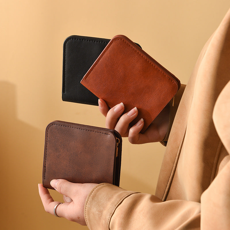Classic Leather Bi-Fold Wallet Stornfield