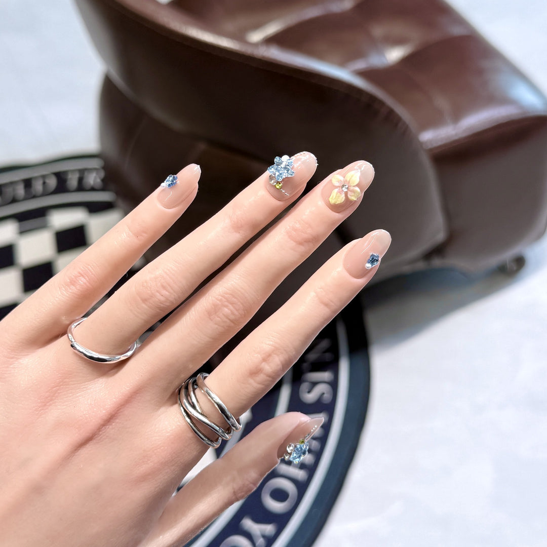 Artistic Floral Press-On Nail Tips Stornfield