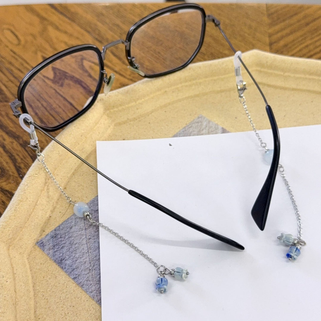 Delicate Bead-Embellished Eyewear Chain Stornfield
