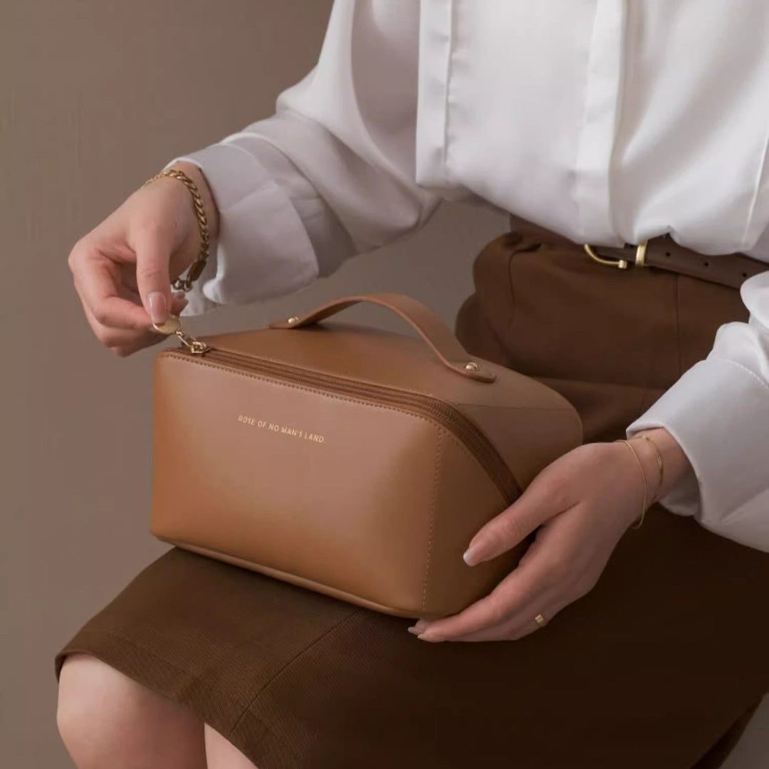 Cosmetic bag Stornfield