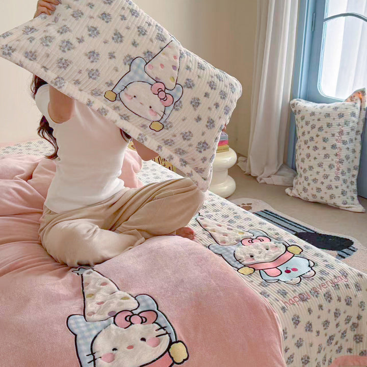Quilted Cotton Bedspread Set with Dimensional Cat Appliqué & Pillow Shams