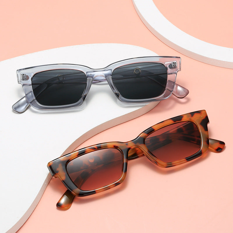 Women's trendy square sunglasses in vintage style Stornfield
