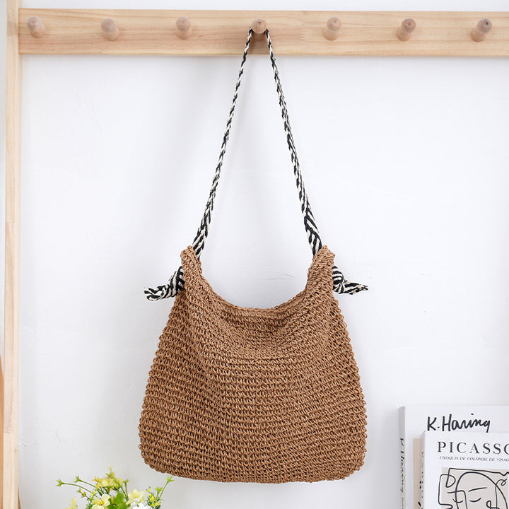 Tote bag made of natural material with playful design Stornfield