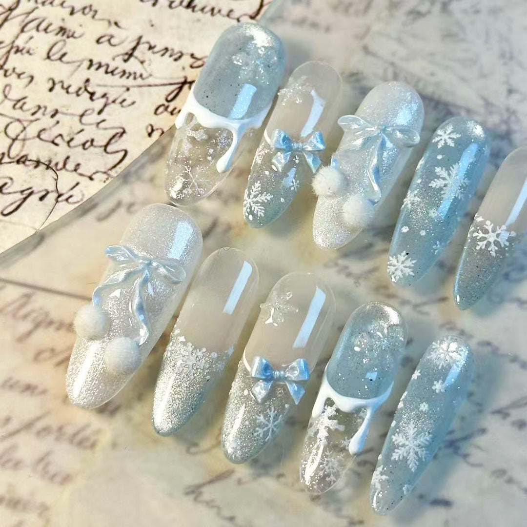 Winter-Themed Press-On Nail Set