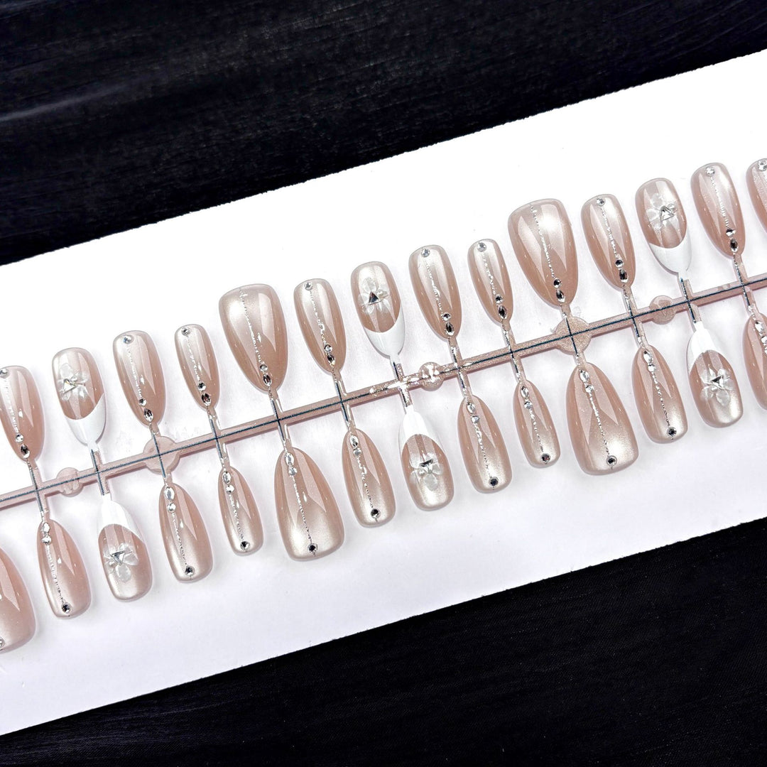 Elegant Polka Dot and Lace Press-On Nail Set