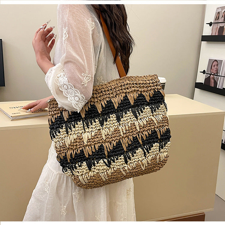 Braided beach bag with leather handles Stornfield