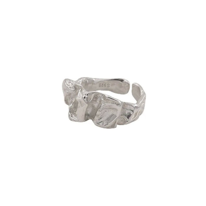More elegant and timeless ring Stornfield