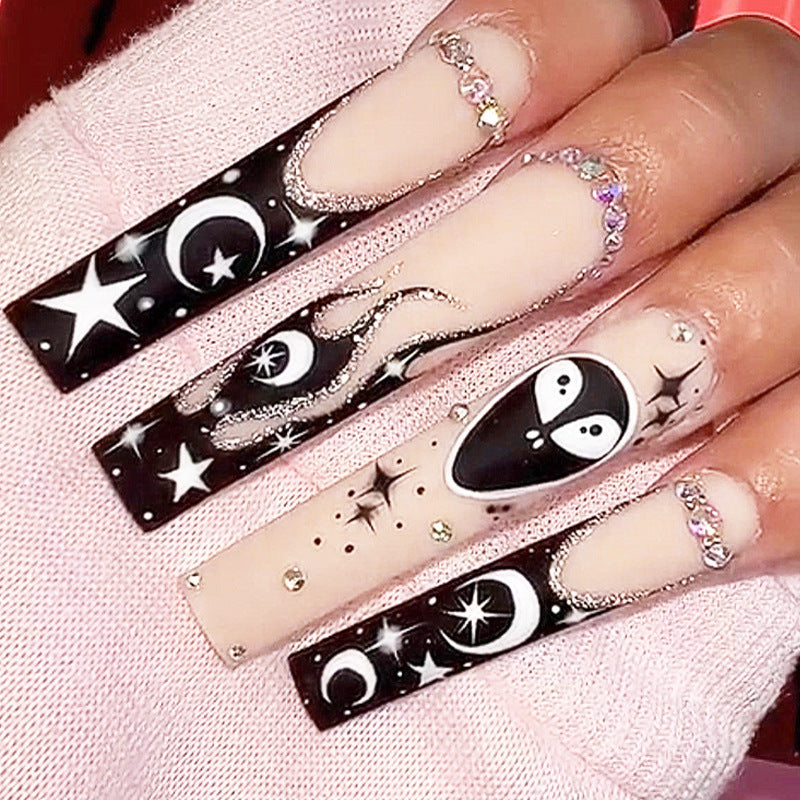 Celestial-Themed Press-On Nail Art Stornfield