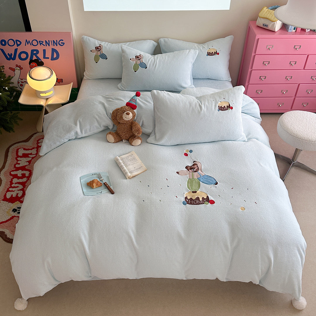 Children's Embroidered Bear Cotton Duvet Cover Set with Plush-Texture Reversible Back & Pom-Pom Corners