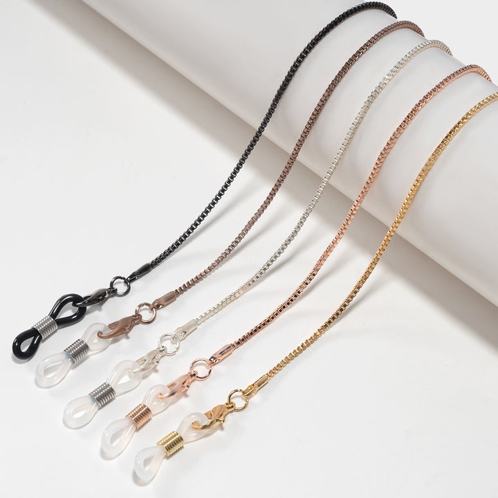 Sleek Eyewear Chain Stornfield