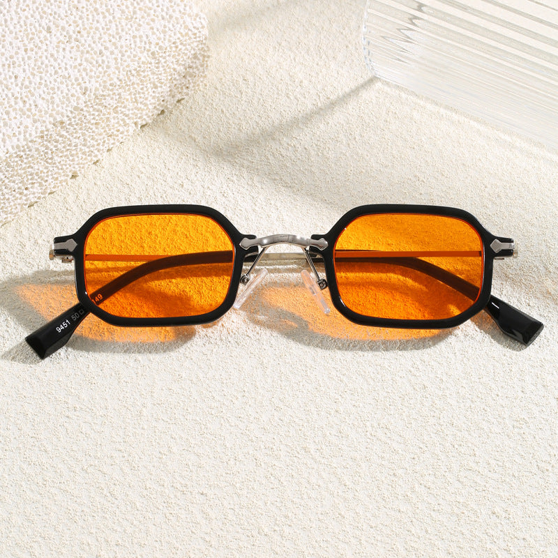 Fashionable Oversized Sunglasses in Modern Design Stornfield