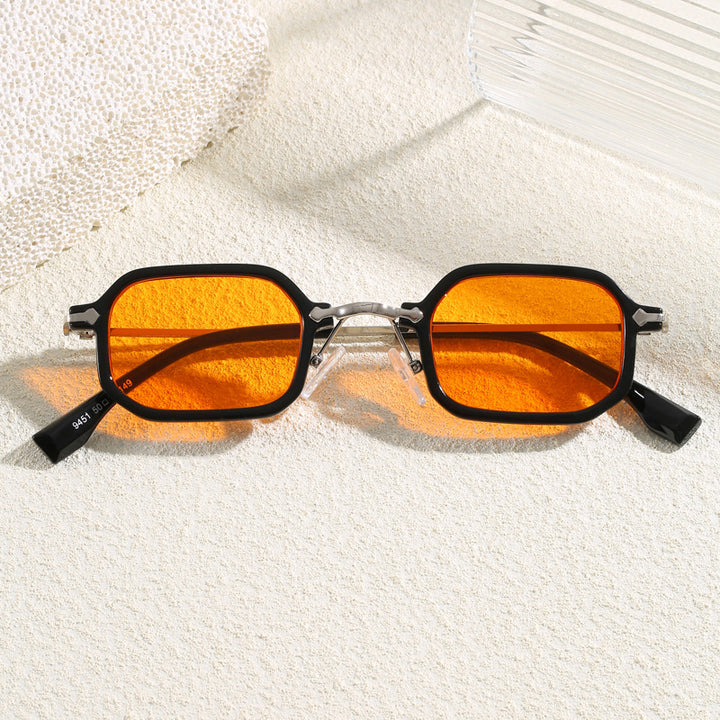 Fashionable Oversized Sunglasses in Modern Design Stornfield