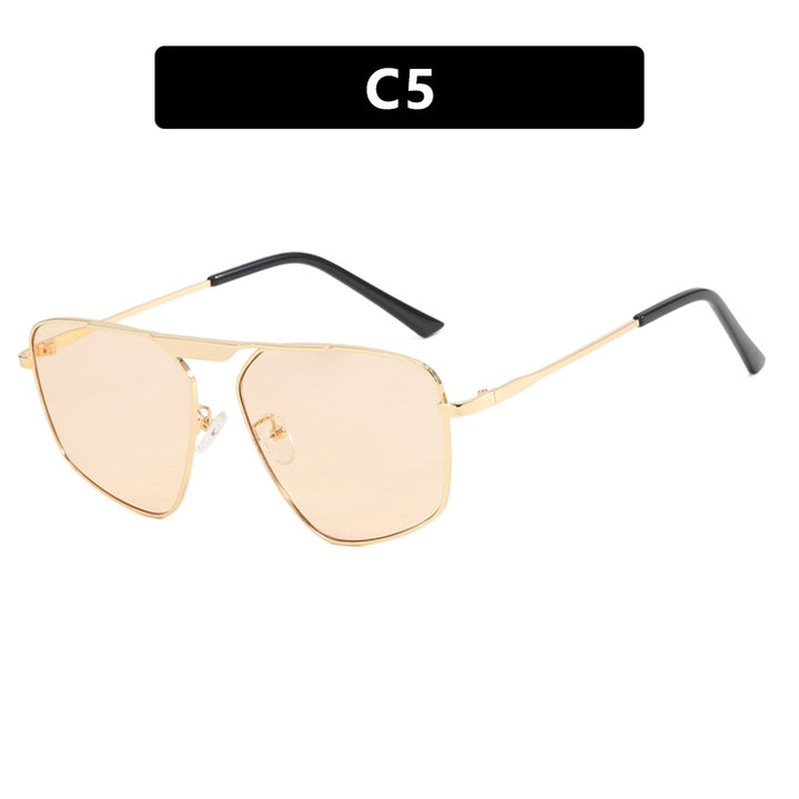 Women's sunglasses in a modern, geometric design with a sturdy metal frame Stornfield