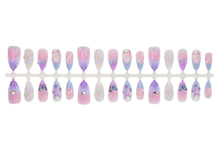 Artificial nail set with elegant flower and butterfly decorations Stornfield