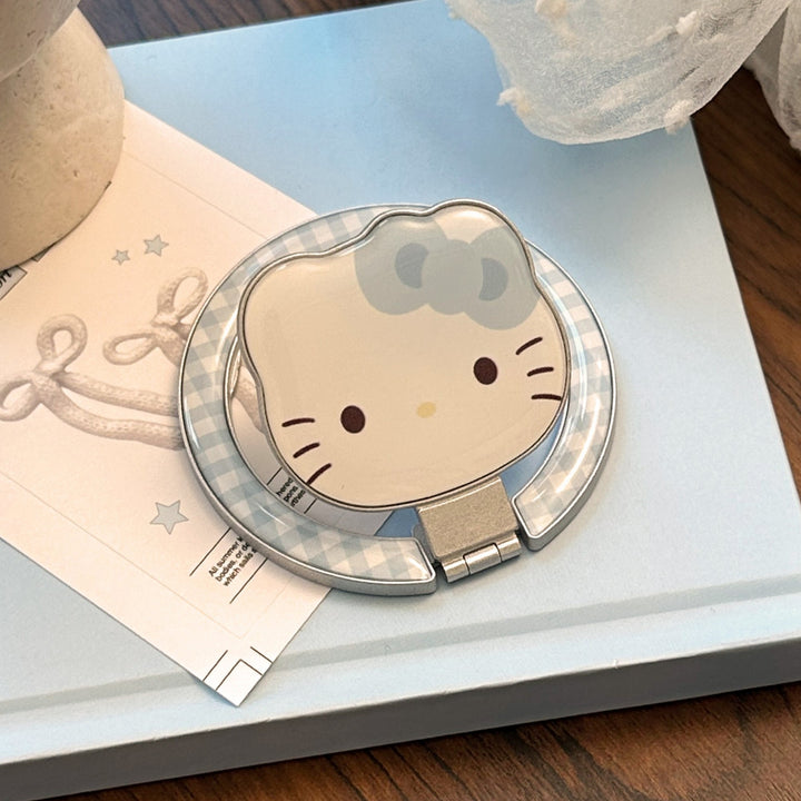 Hand mirror in heart-shaped design with cute bear motif Stornfield