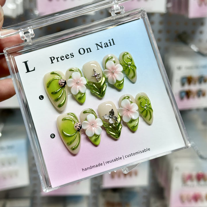 Artistic Reusable Press-On Nail Set