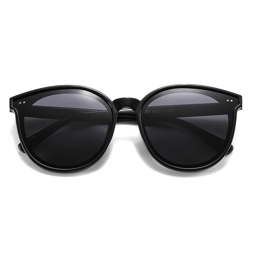 Women's Stylish Sunglasses with Large, Elegant Frame Stornfield