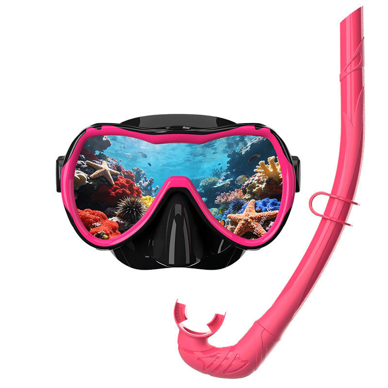 Diving mask with wide field of vision by Stornfield