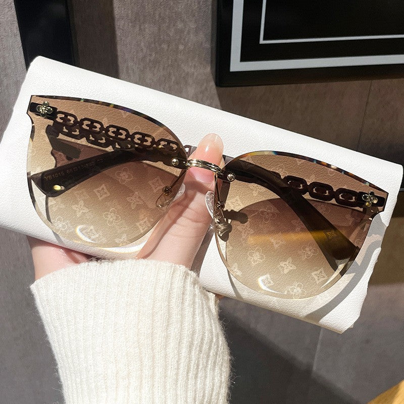 Women Cat-Eye Sunglasses with Luxurious Design and High-Quality UV Protection Stornfield