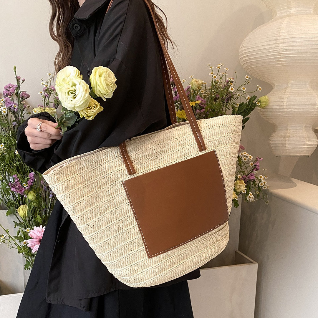 Beach bag with integrated leather pouch Stornfield
