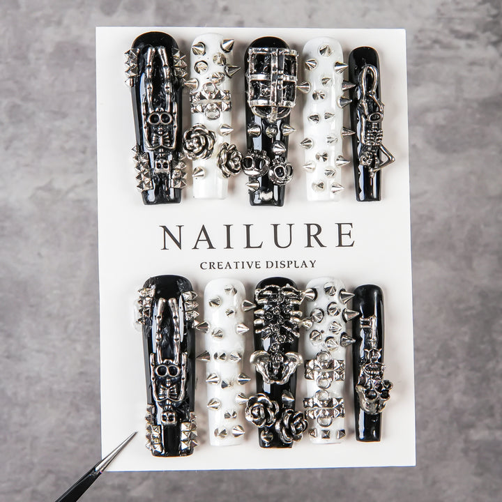 Decorative Gothic Press-On Nail Set