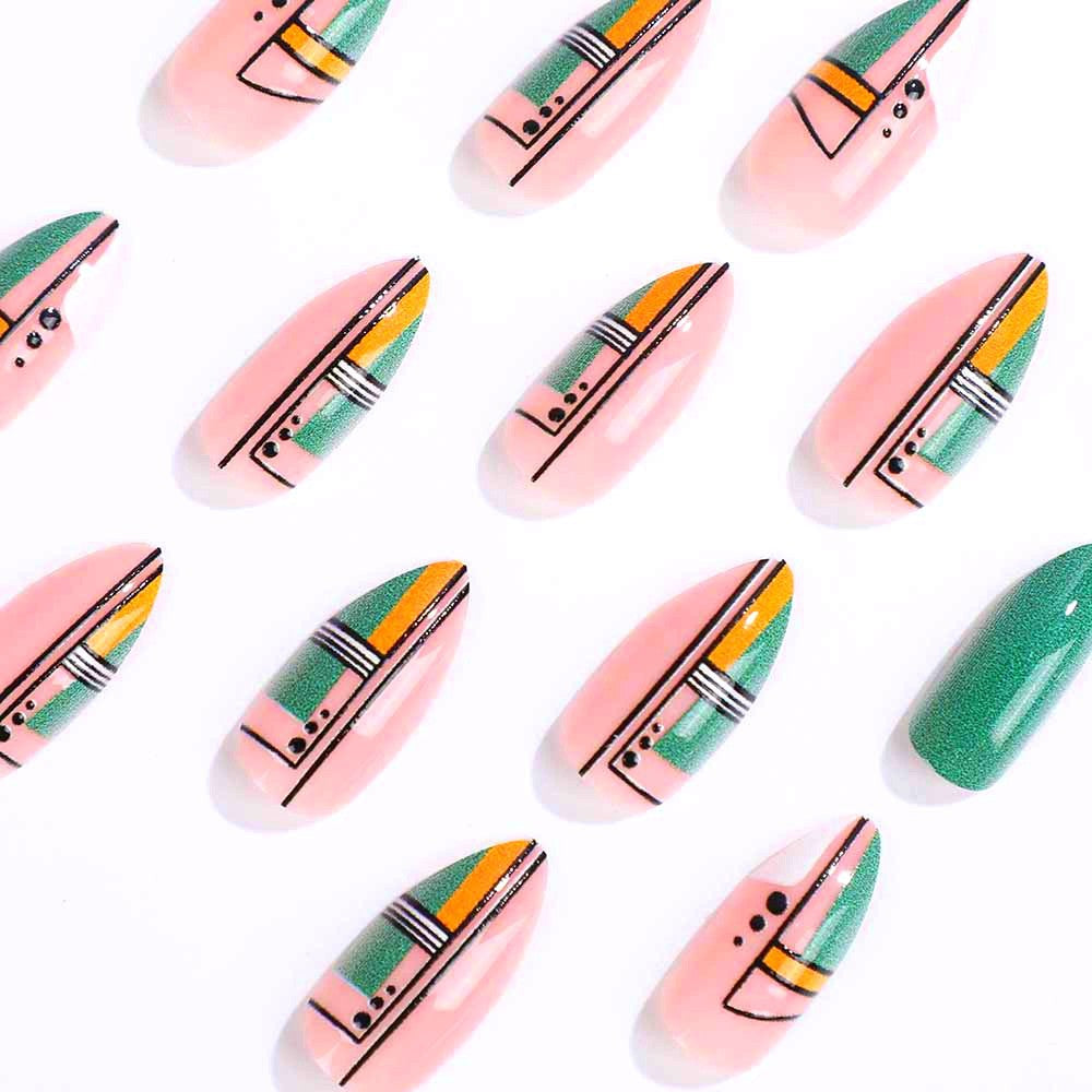 Creative design artificial nails with piano keys motif Stornfield