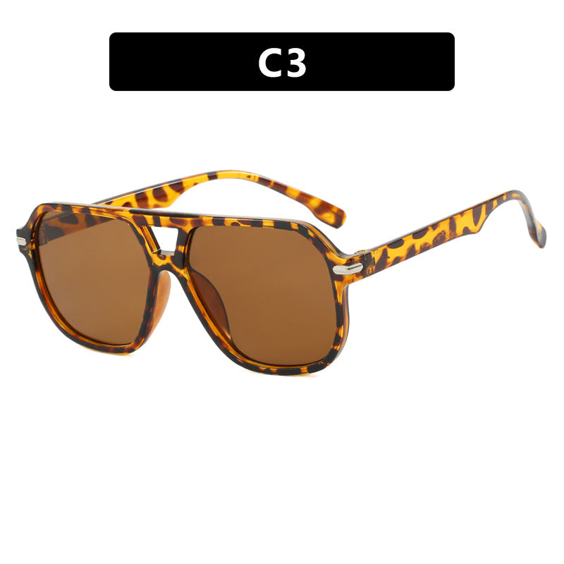 Women's fashionable sunglasses with protective UV filter and stylish lenses Stornfield
