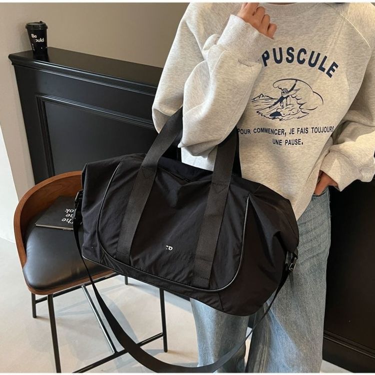 Spacious Multi-Pocket Travel Duffel Bag Stornfield