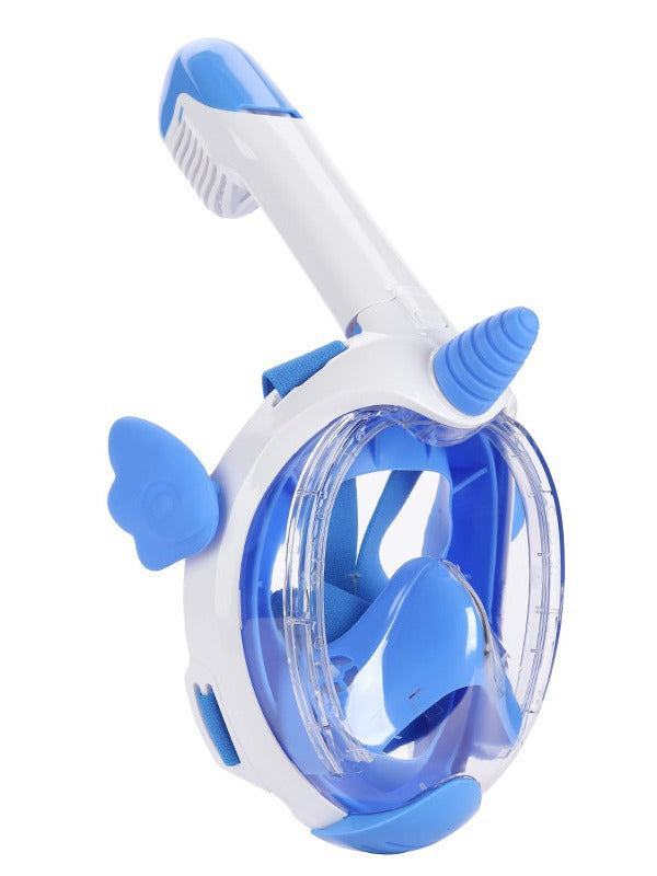 Diving mask with curved field of view and flexible silicone frame Stornfield