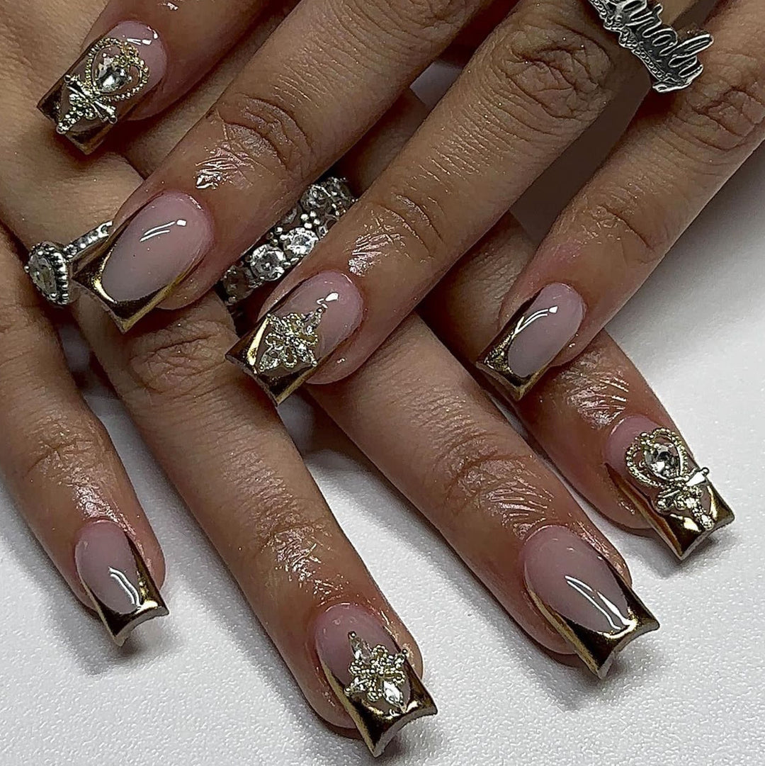 Artful Nail Extensions with Gold Accents Stornfield