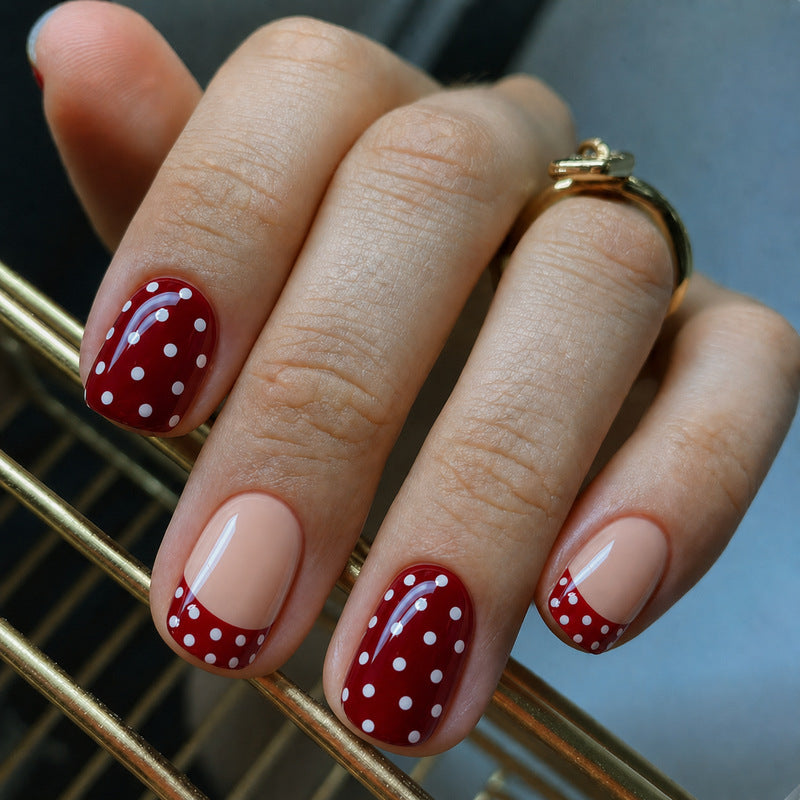 Elegant Press-On Fingernails with DIY Set Stornfield