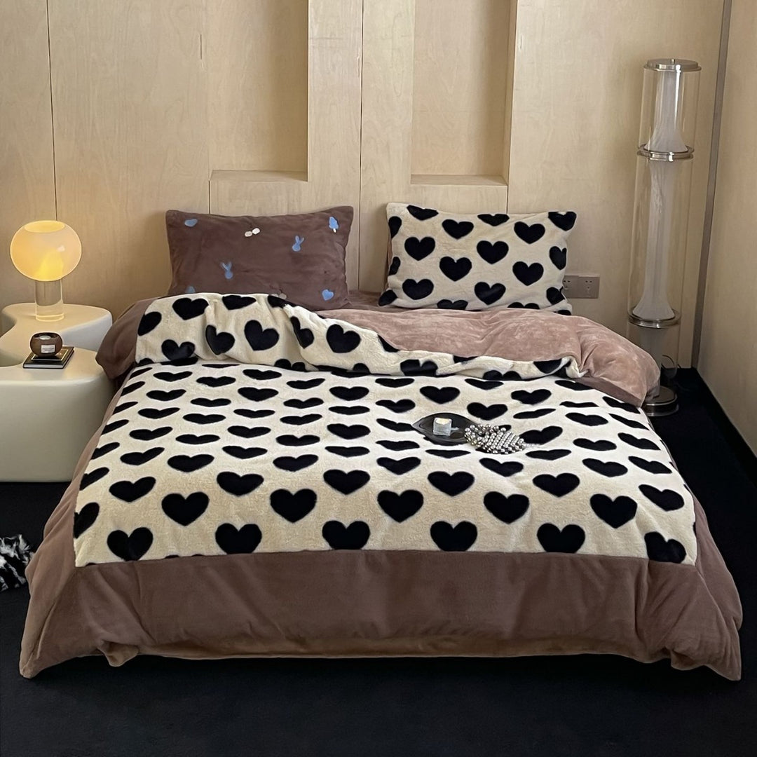 Striped reversible bedding made of microfleece with plush back and animal embroidery