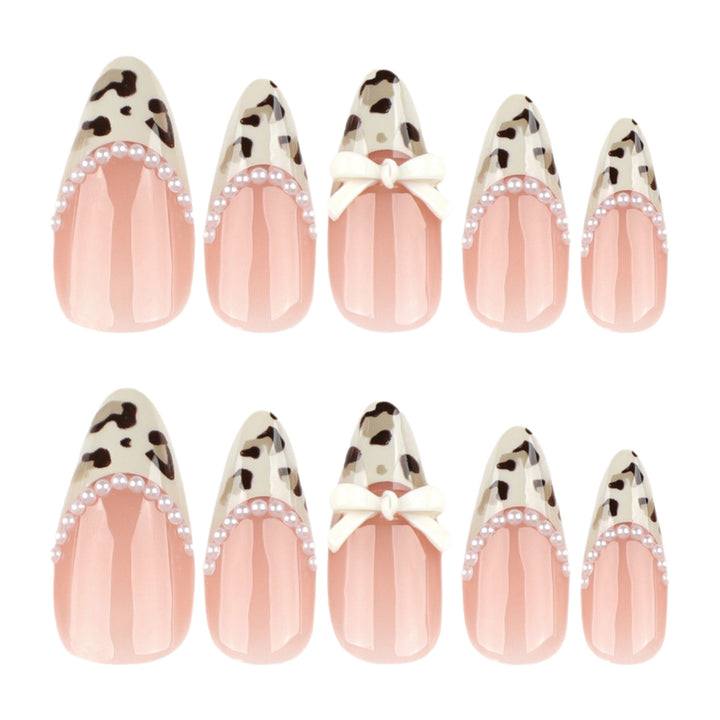 Artistic Press-On Nail Set with Bow and Animal Print Stornfield