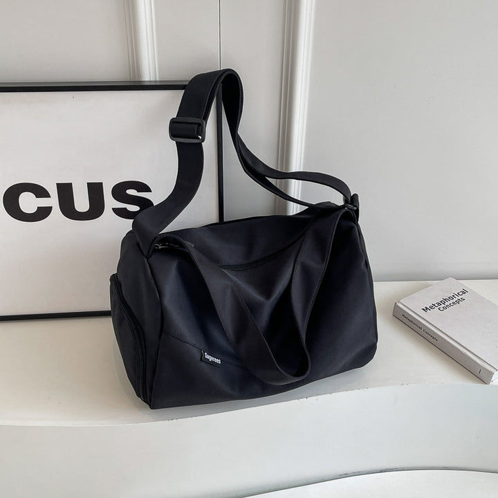 Tote bag with adjustable shoulder strap and spacious inner compartment Stornfield