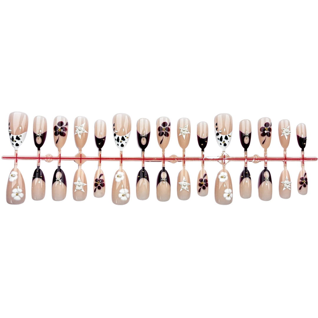 Elegant Floral Decorative Press-On Nail Set