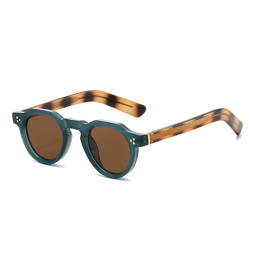 Women's fashionable sunglasses with extravagant frame and UV protection Stornfield