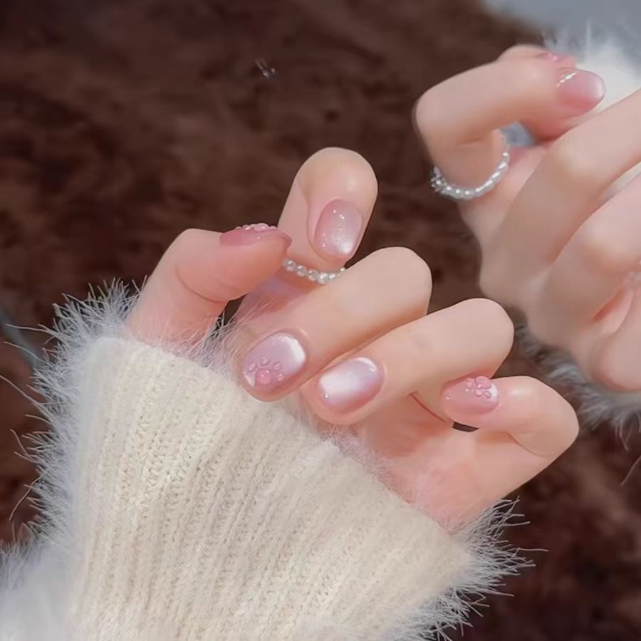Artistic Press-On Nail Design Stornfield