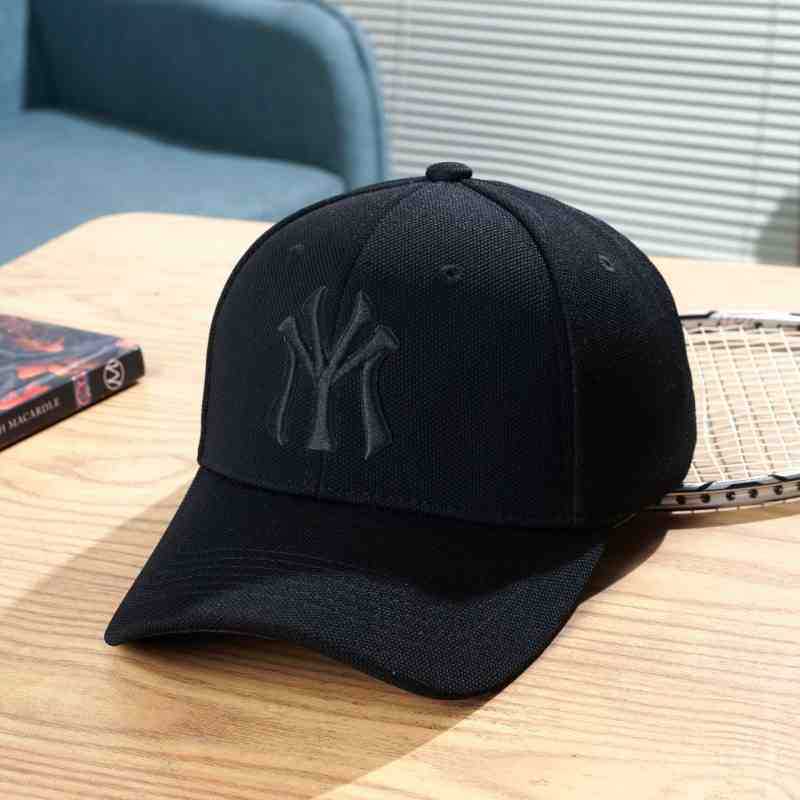 Men's Classic Structured Cap Stornfield