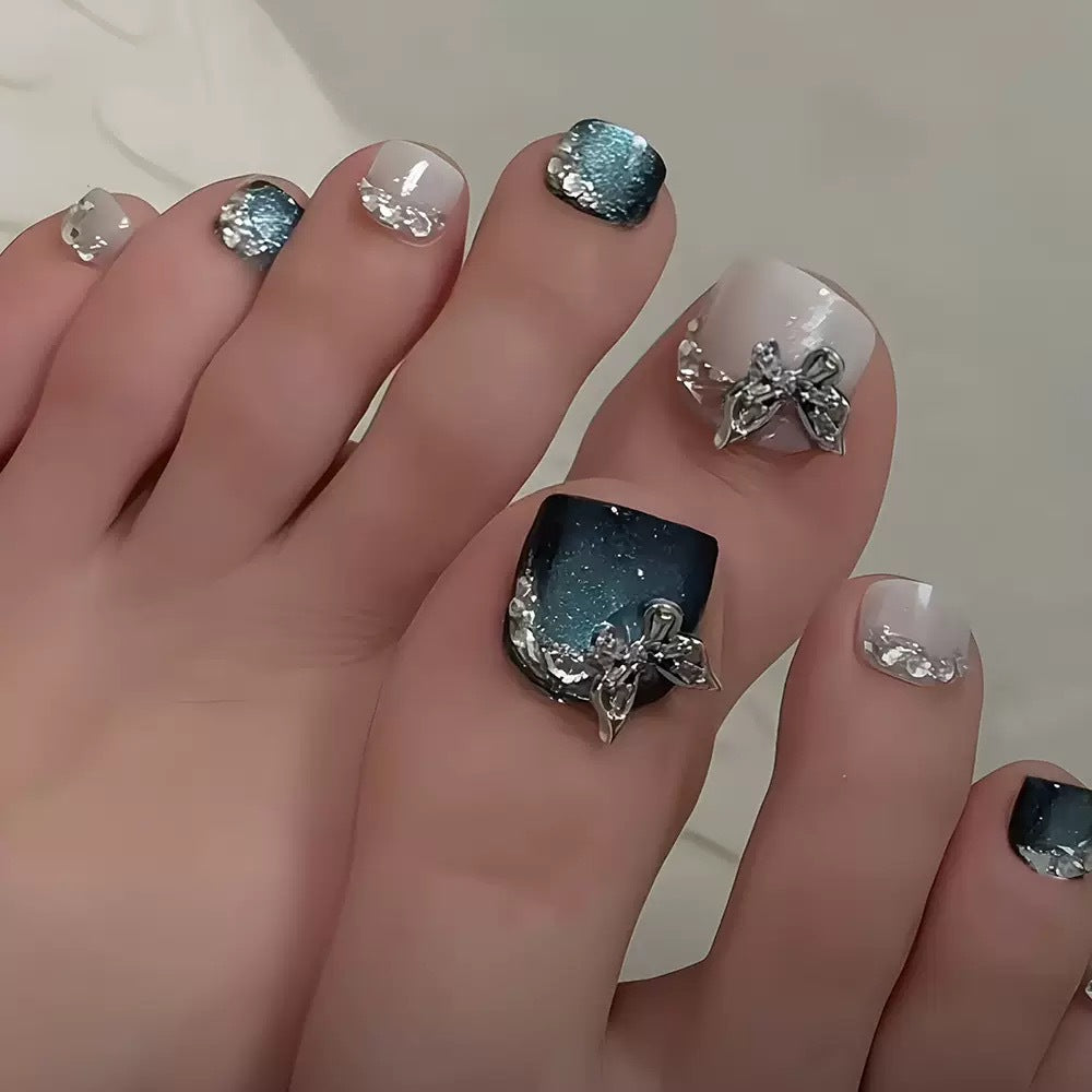 Artificial nail set with elegant 3D decorations and glitter accents Stornfield