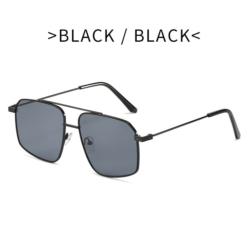 Women’s fashionable sunglasses in geometric design Stornfield