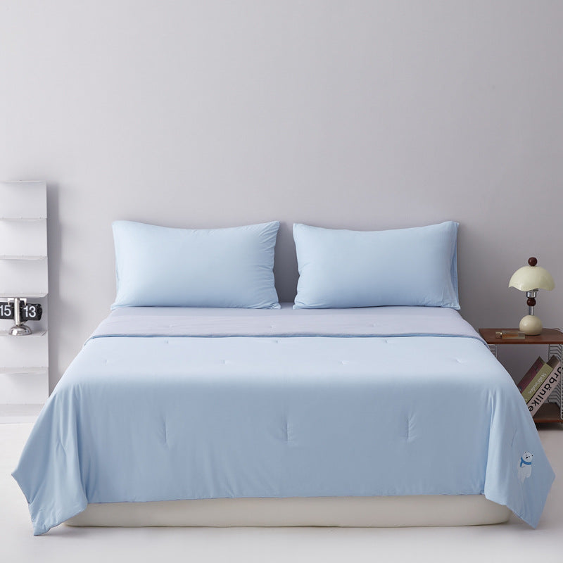 Microfiber duvet set with breathable hypoallergenic filling and pillowcases