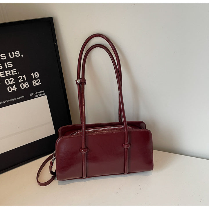Modern Minimalist Crossbody Bag Stornfield