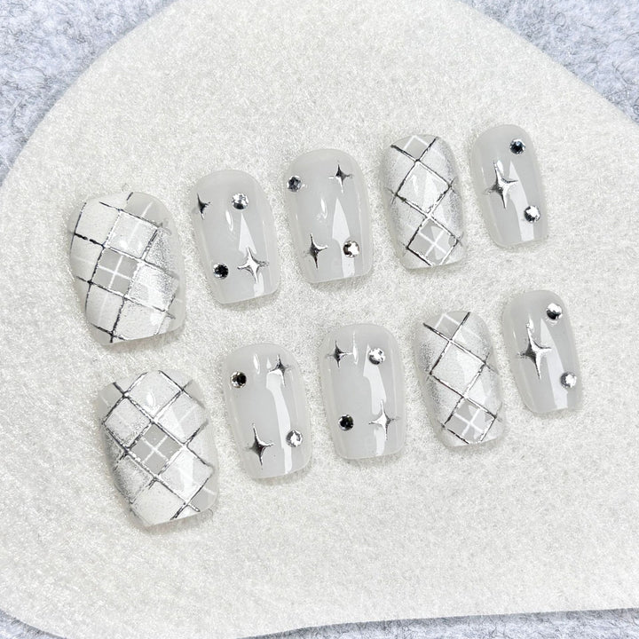 Elegant Decorative Press-On Nail Set 1790745582