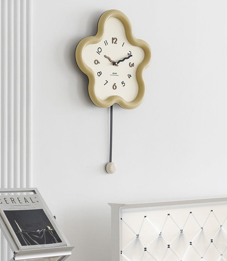 Stornfield | Pretty Wall Clock Decoration